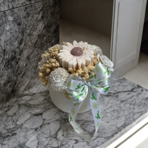 Flower bouquet in soy wax